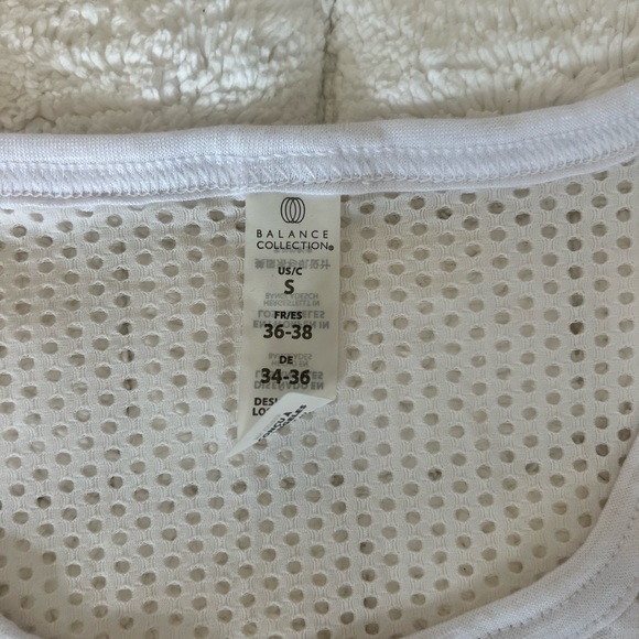 Mesh Workout Tank - Picture 3 of 3